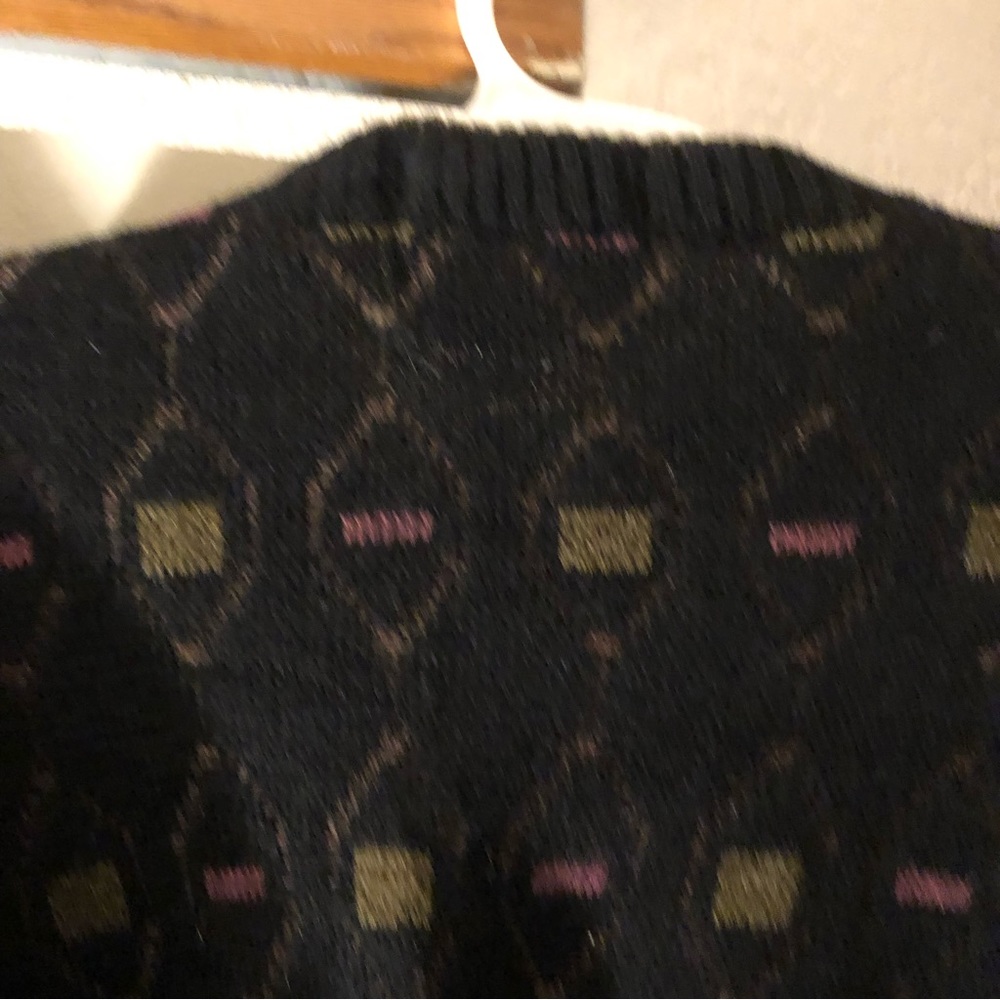 NWT vintage black patterned crew neck sweater - Picture 4 of 4
